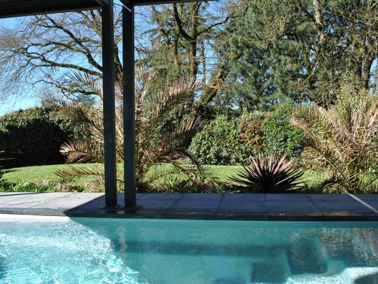 Maison à vendre 13 pièces TREIZE SEPTIERS (85) — photo 1