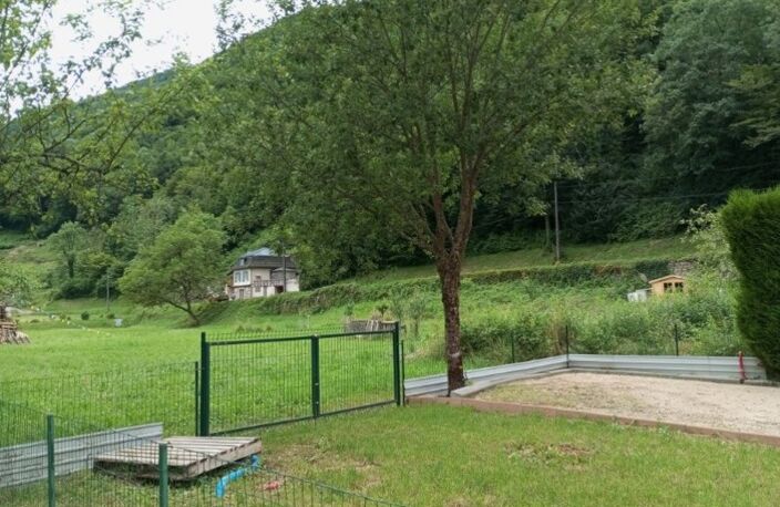 Terrain de loisir à vendre  CHALEY (01) 204 m² avec carport — photo 3