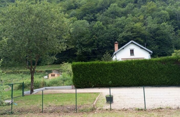 Terrain de loisir à vendre  CHALEY (01) 204 m² avec carport — photo 4