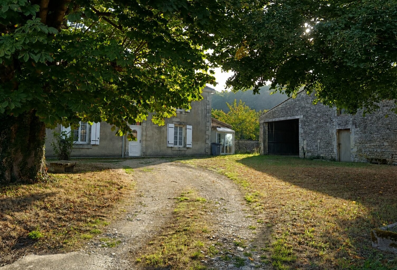 Maison Poitevine 9 pièces à 3 minutes de Saint Maixent L'école — photo 1