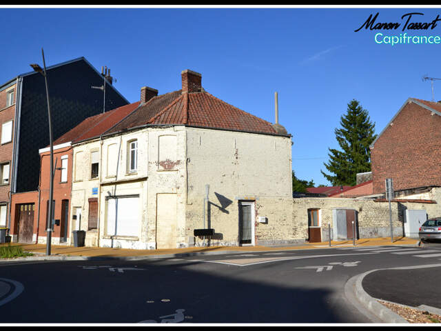 ANZIN – Spécial Investisseur / Marchand de biens : Maison de 102m² avec bonne rentabilité, possibilité 2 lots, colocation ou location (Garage & Cour) — photo du bien