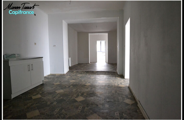 Maison de ville de 102m² en semi plain pied, 2 chambres, 1 bureau avec garage et cour — photo 4