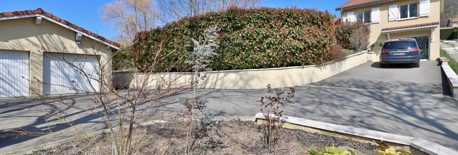 Maison 5 Pièces 135 m² à vendre à Sainte-Catherine (69440)