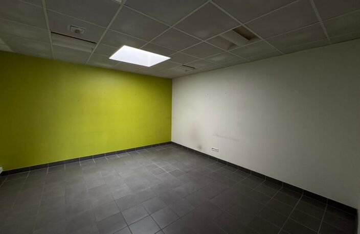 Bureau À Louer — photo 3