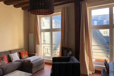 Appartement 2 pièces 830 €