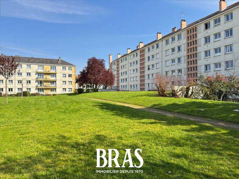 SAINT SEBASTIEN SUR LOIRE - APPARTEMENT T3 + CAVE + PARKING — photo 1