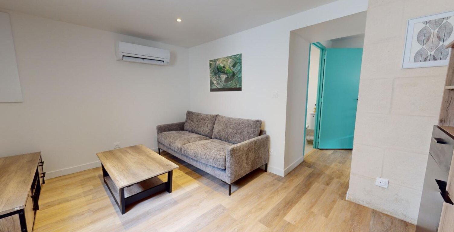 À louer - Appartement T2 rénové et climatisé à Lormont — photo 1