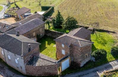Une propriété de caractère à réinventer au cœur du Beaujolais — photo du bien