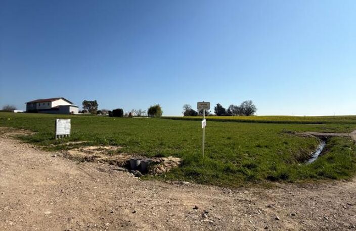 Terrains constructibles à Chevroux — photo 2
