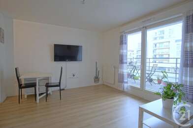 Appartement 2 pièces 966 €