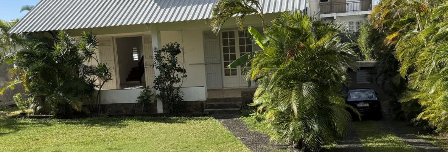 Maison 7 Pièces 202 m² à louer à Sainte-Marie (97438)