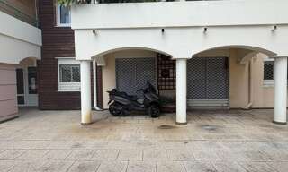 Commerce  120 m² à louer à Saint-Paul (97434)