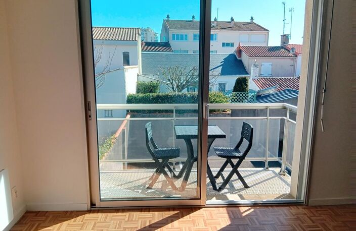 Appartement T2 avec parking — photo 4