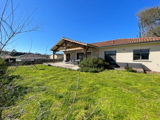 Maison À Vendre — photo du bien