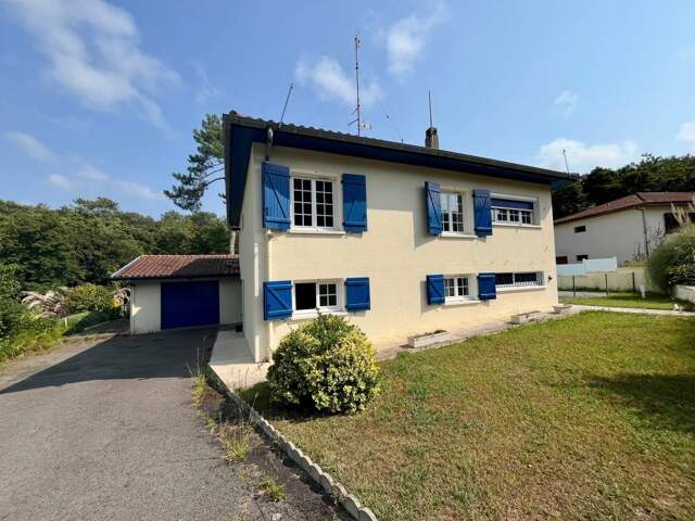 Maison À Vendre — photo du bien