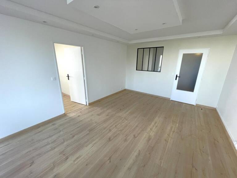 Appartement À Vendre — photo 1