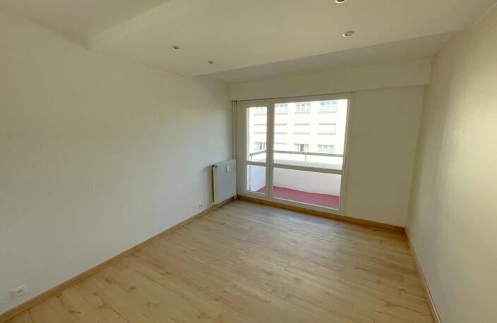 Appartement À Vendre — photo 2
