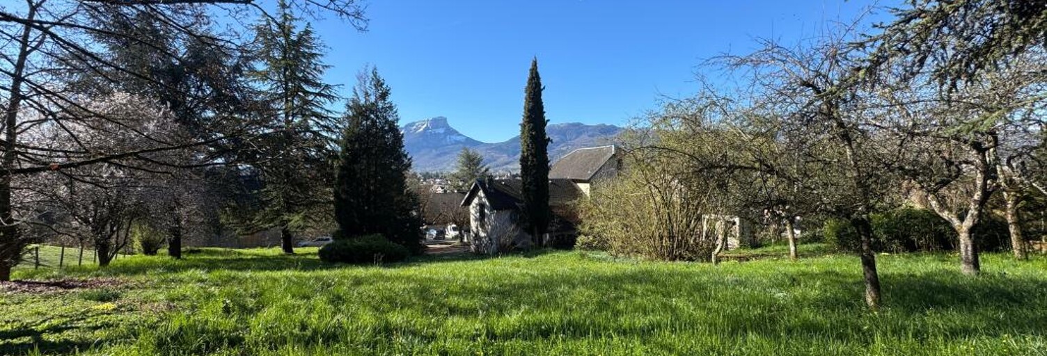 Terrain  944 m² à vendre à Challes-les-Eaux (73190)