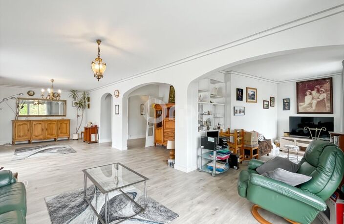 Appartement T5 rénové de 142m² — photo 3