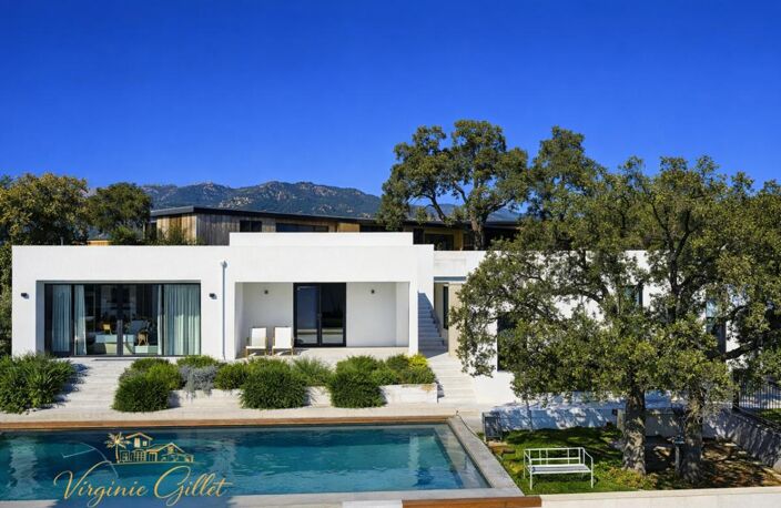 Villa contemporaine de plain-pied  à quelques minutes des plages de Pinarello — photo 3