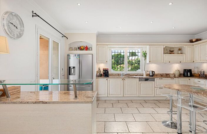 Propriété de Prestige à Proximité Immédiate de Cannes et Mougins — photo 2