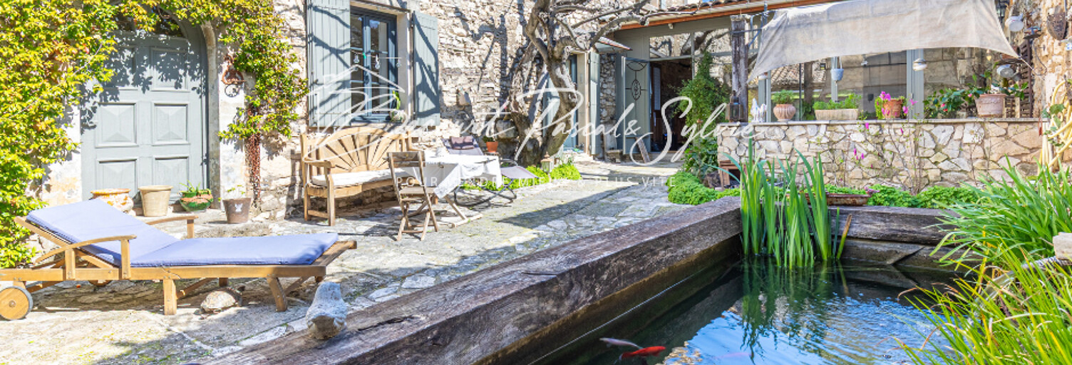 Maison 8 Pièces 208 m² à vendre à Velleron (84740)