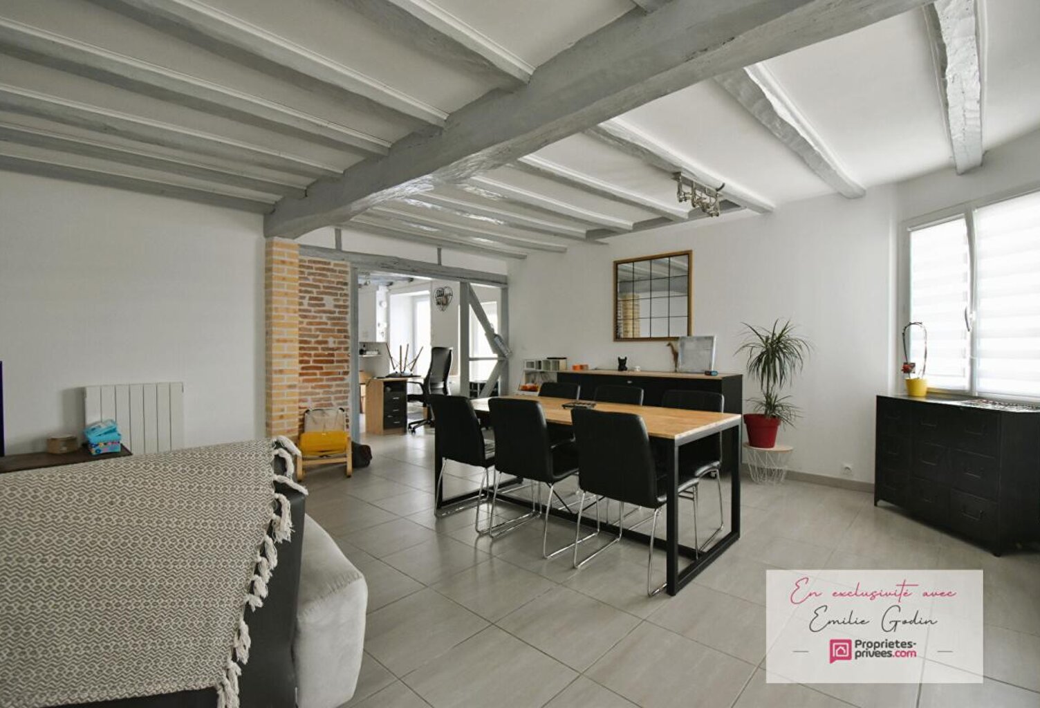 Maison Yzernay 5 pièce(s) 107 m2 — photo 1