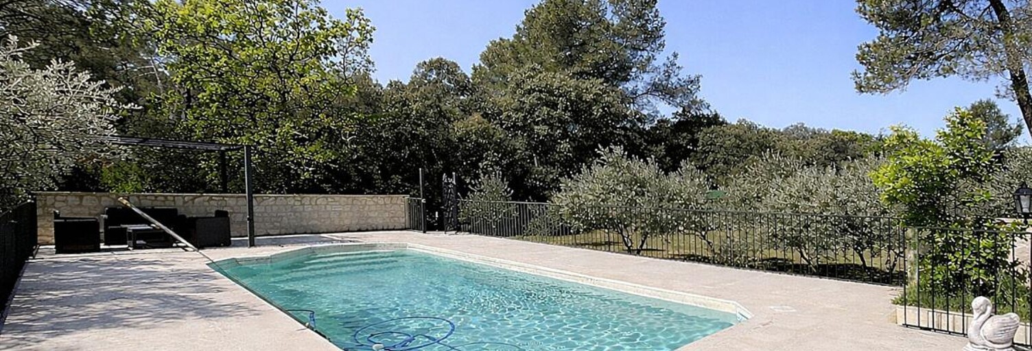 Maison 8 Pièces 173 m² à vendre à Jouques (13490)