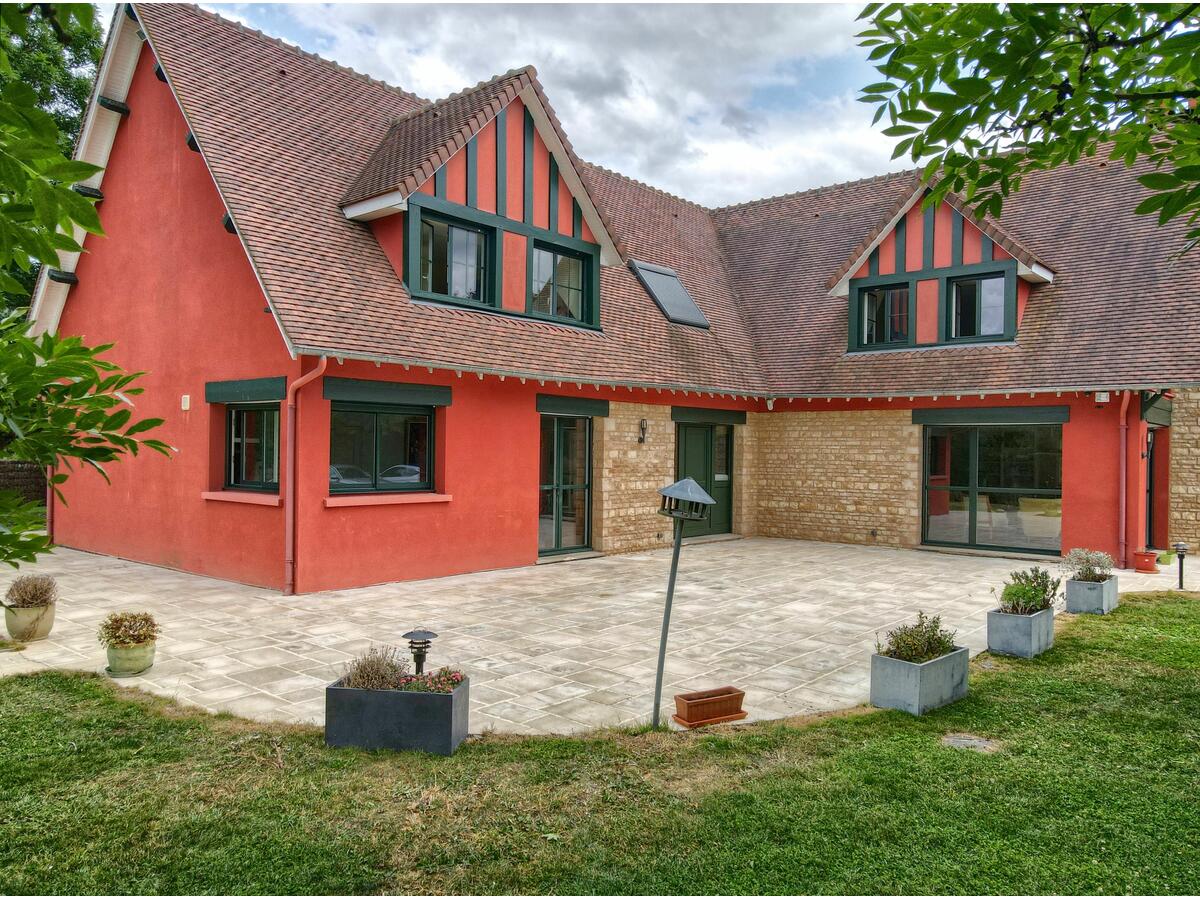 Villa / Maison  T9 à vendre Pacy-sur-Eure 27120