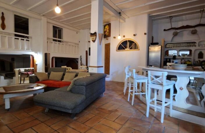 Dpt Corse (20), PROPRIANO hyper centre, à vendre appartement loft T4 de 102 m2 — photo 2