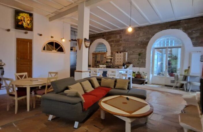 Dpt Corse (20), PROPRIANO hyper centre, à vendre appartement loft T4 de 102 m2 — photo 3