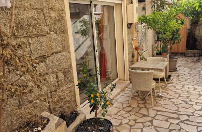 Dpt Corse (20), PROPRIANO hyper centre, à vendre appartement loft T4 de 102 m2 — photo 4