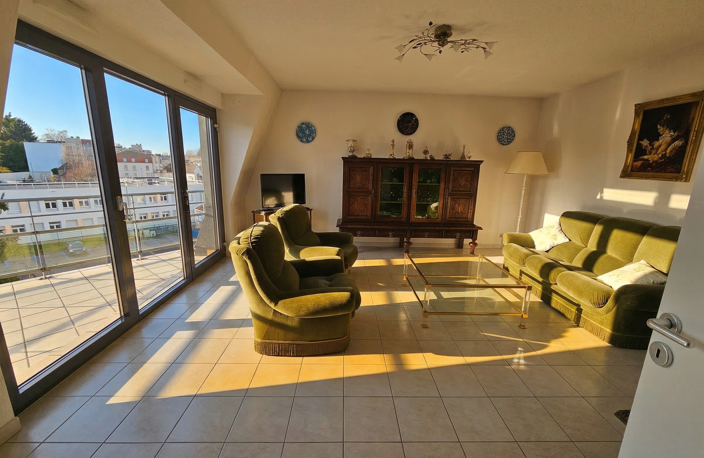 F3 lumineux avec balcon, garage et ascenseur   Résidence sén — photo 2