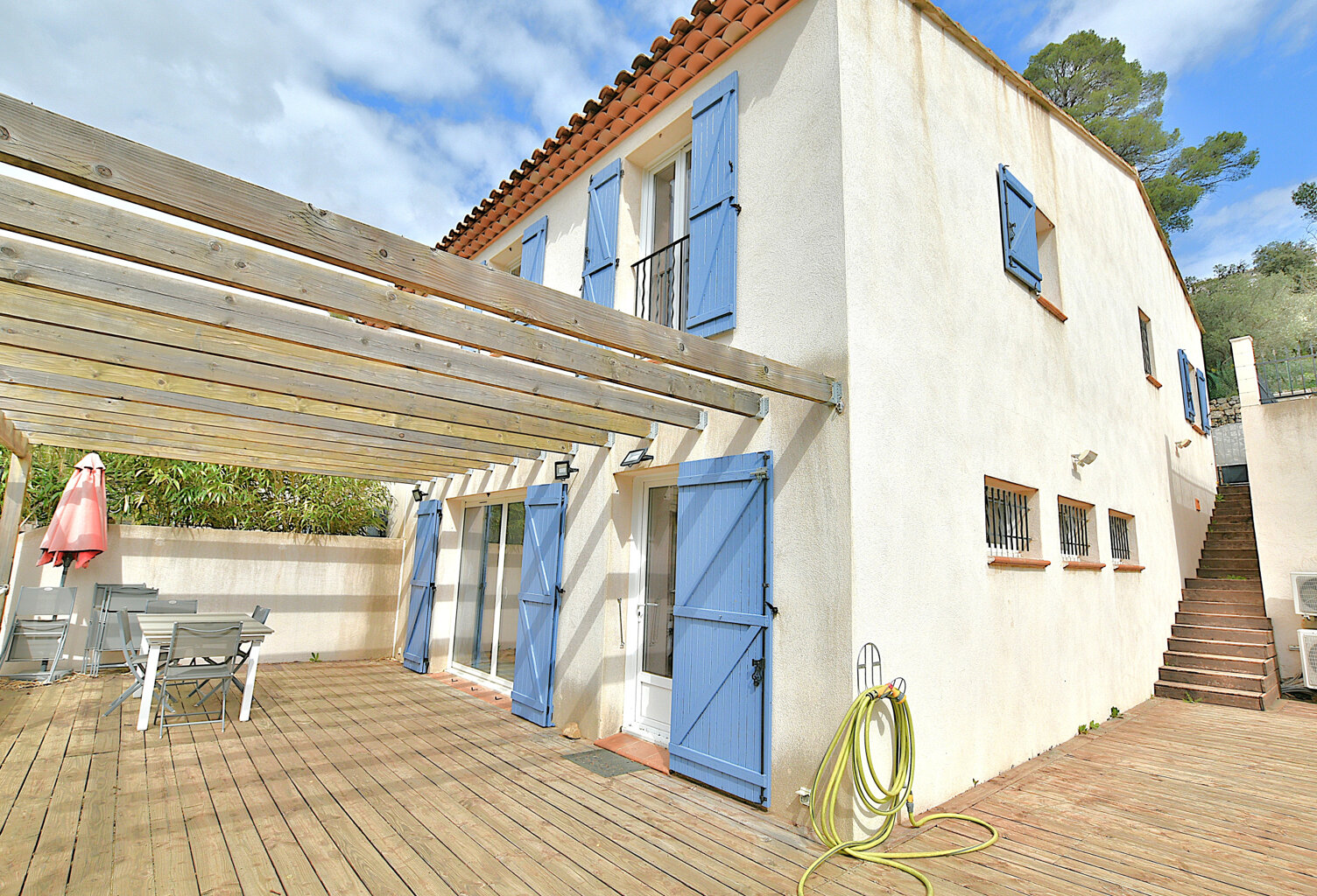 VILLA  TYPE 5, 3 CHAMBRES TOULON OUEST — photo 1