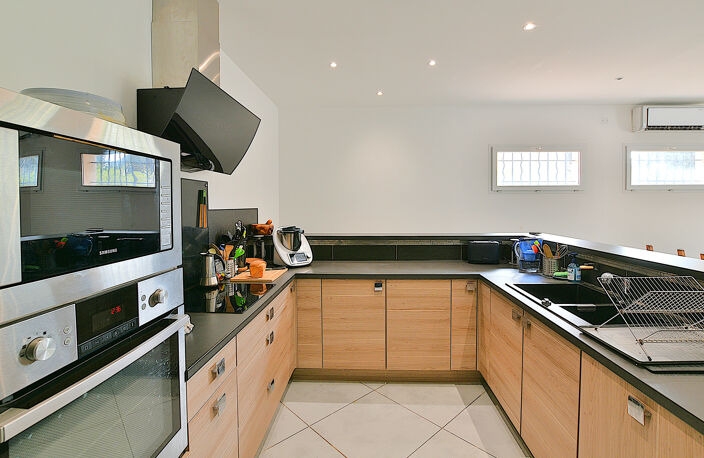 VILLA  TYPE 5, 3 CHAMBRES TOULON OUEST — photo 4