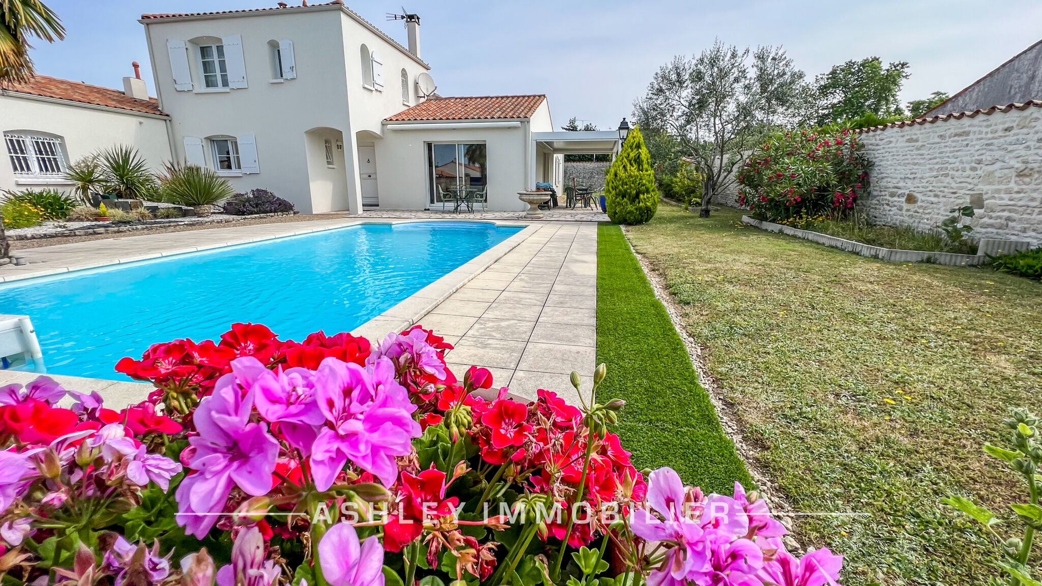 Villa / Maison  T6 à vendre Périgny 17180