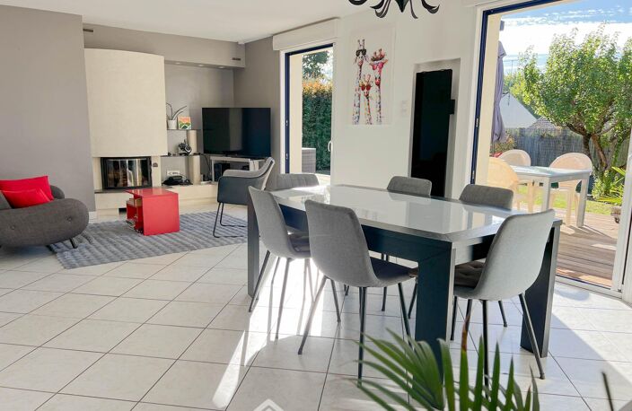 Maison - 114m² - Montreuil-Juigné — photo 3