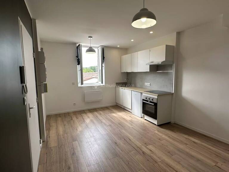 Appt T2 proche centre commercial — photo 1