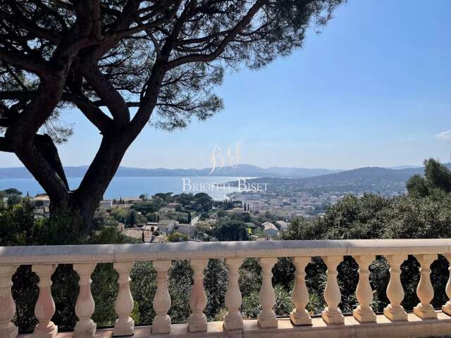 Très belle villa proche centre avec magnifique vue mer ! — photo du bien