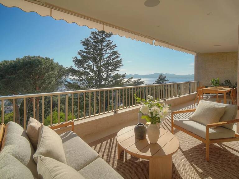 APPARTEMENT 3 PIÈCES - LUXE VUE MER - CANNES CALIFORNIE - RÉSIDE — photo 1