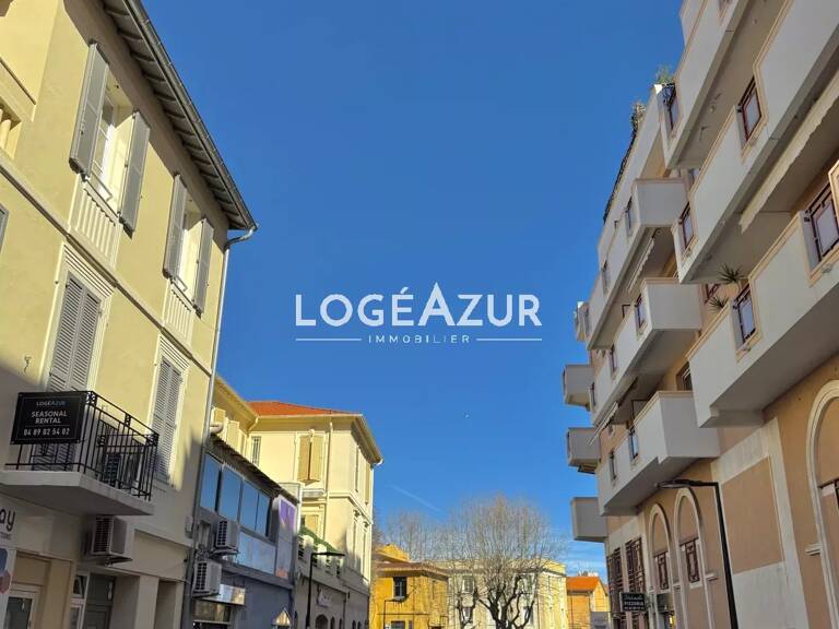 LOCATION SAISONNIERE STUDIO VIEIL ANTIBES - 2 PERSONNES — photo 1