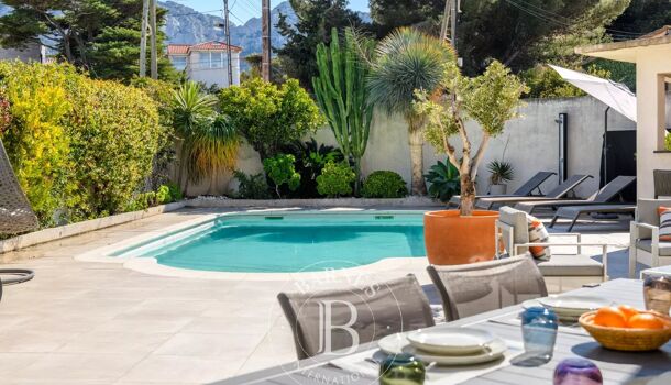 Villa / Maison 7 pièces  à vendre Marseille 8eme 13008