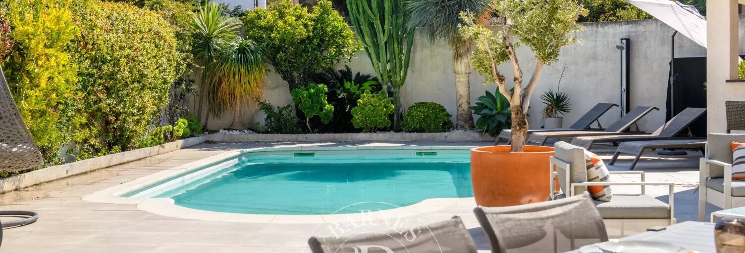 Maison 7 Pièces 173 m² à vendre à Marseille 8 (13008)