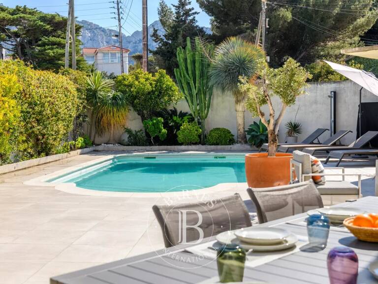 MARSEILLE 8ᵉ – POINTE ROUGE – MAISON FAMILIALE 212 M² – 5 CHAMBR — photo 1