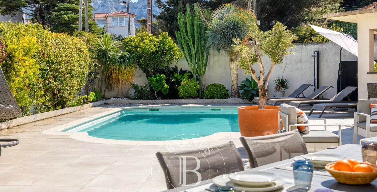 MARSEILLE 8ᵉ – POINTE ROUGE – MAISON FAMILIALE 212 M² – 5 CHAMBR — photo 1