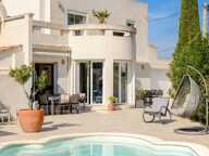 MARSEILLE 8ᵉ – POINTE ROUGE – MAISON FAMILIALE 212 M² – 5 CHAMBR — photo 2