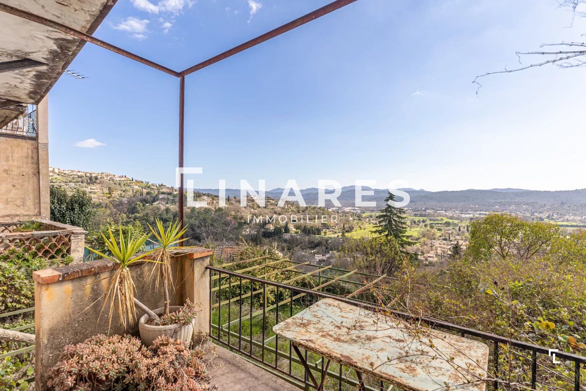 Villa / Maison  T7 à vendre Callian 83440