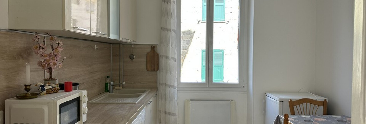 Appartement 1 Pièce 23 m² à vendre à Roquebillière (06450)