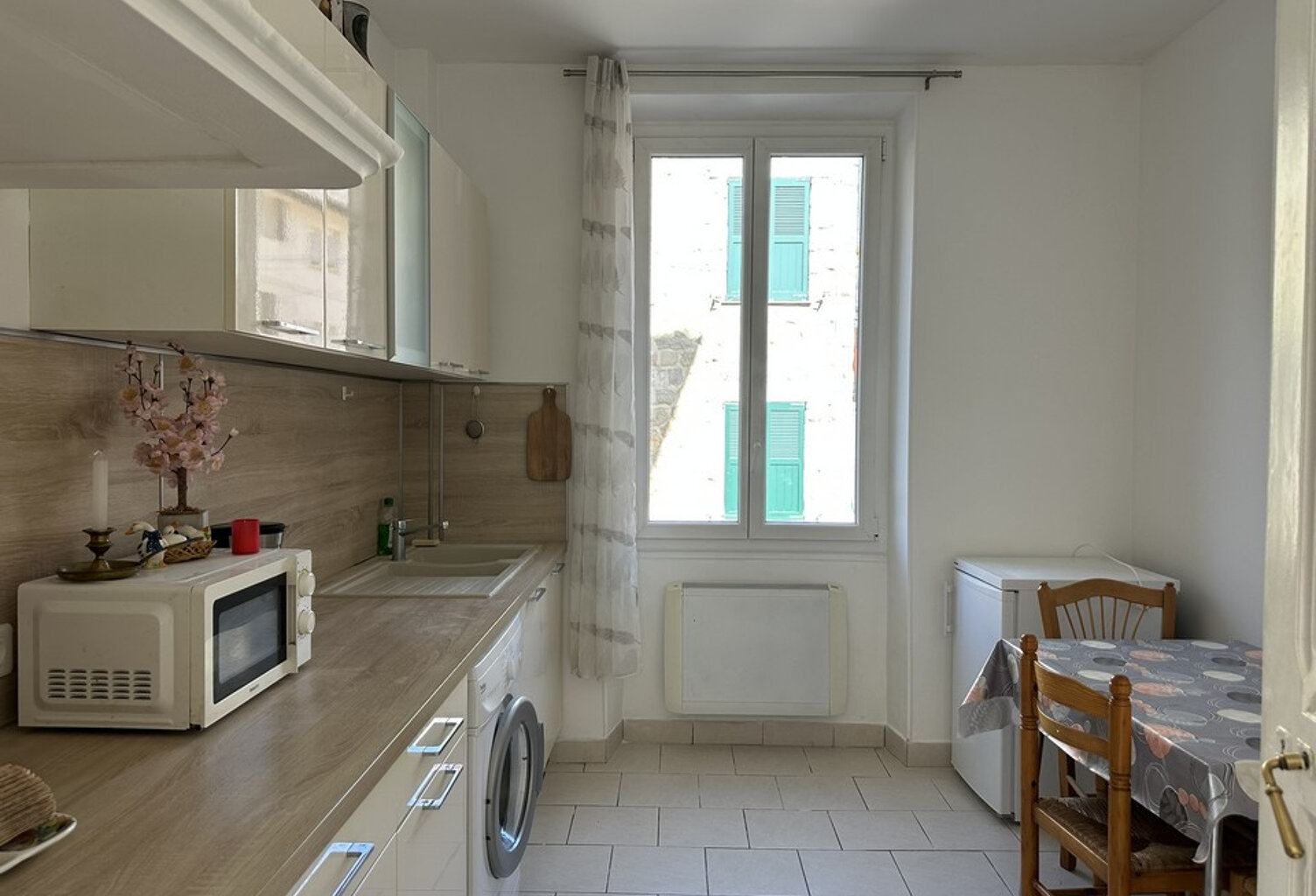 Appartement en rez-de-chaussée avec cave à vendre à ROQUEBIL — photo 1