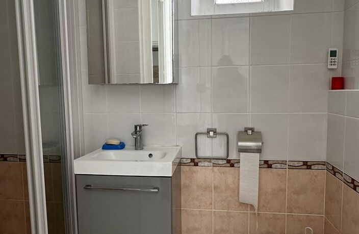 Appartement en rez-de-chaussée avec cave à vendre à ROQUEBIL — photo 5